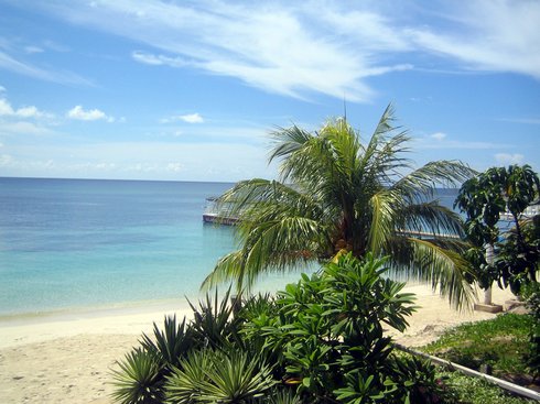 West Bay Beach in Roatán Honduras