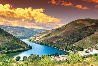 Douro-Tal - Fluss beim Sonnenaufgang